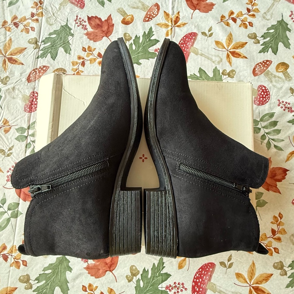 Cadeef Black MC Suede Ankle Boots with Zipper